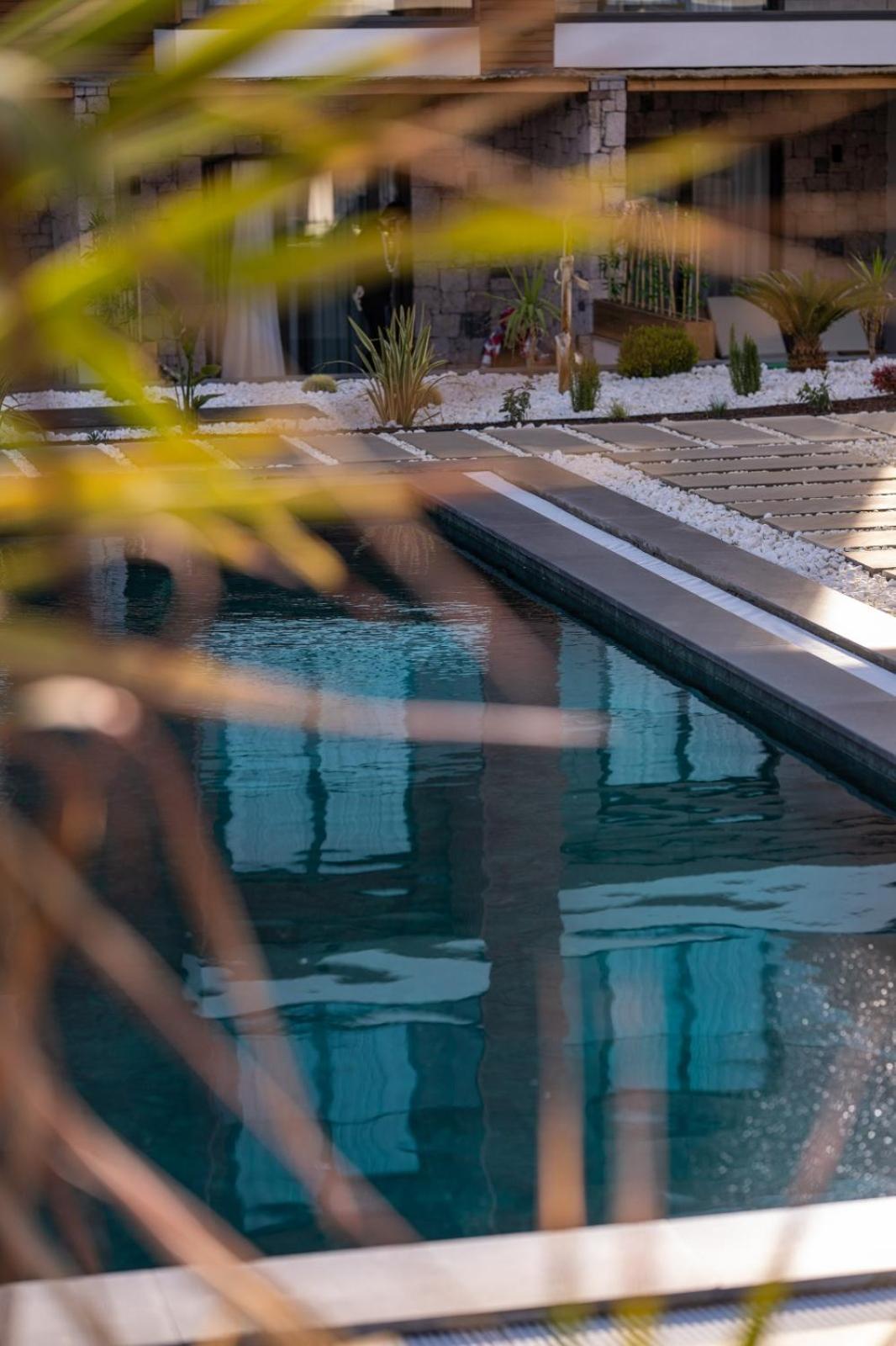 Leone Cunda Edition Otel Ayvalik Exterior photo